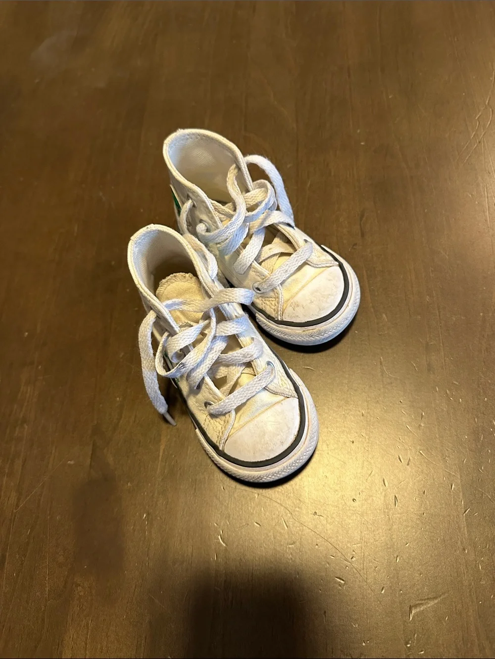 Converse Kids Cream High-Top Sneakers with Green Frog Embroidery